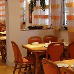 恩格尔酒店 3*