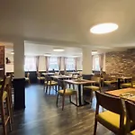 恩格尔酒店 酒店