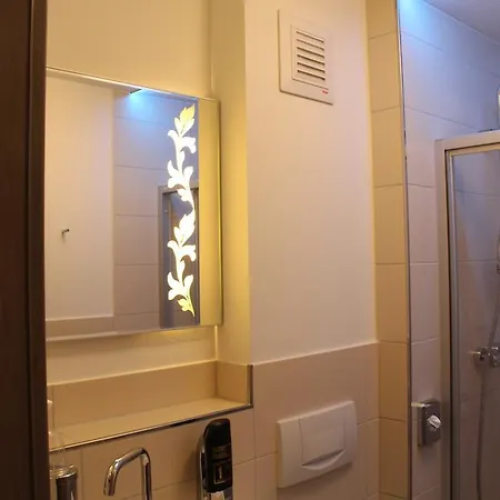 Engel Hotel 3*