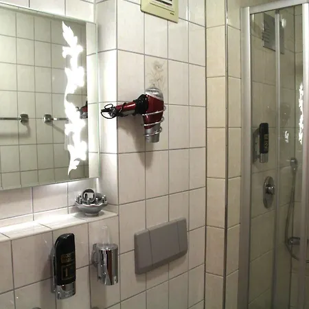 Engel 3*