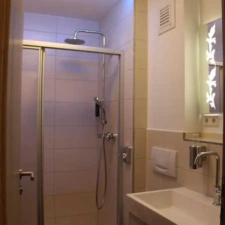 Engel Hotel 3*
