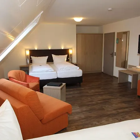 Engel Hotel 3*